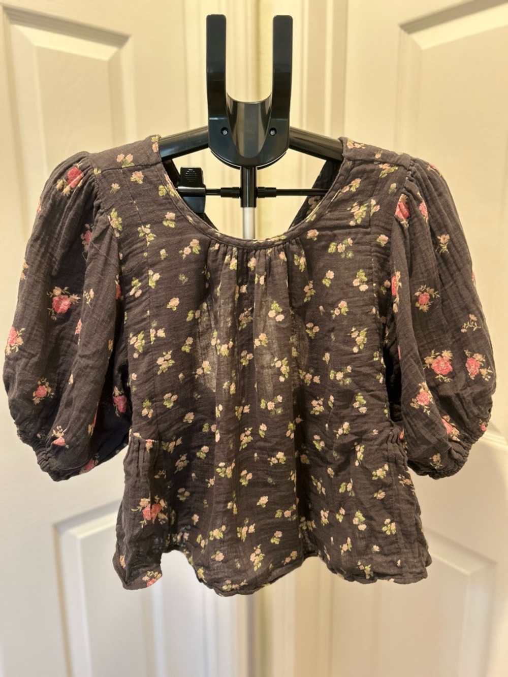 Free People Charcoal Floral Puff-Sleeve Peasant Top with Pink Roses